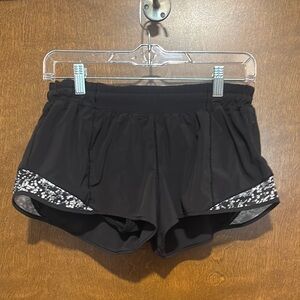 Lululemon Hotty Hots Special design low rise